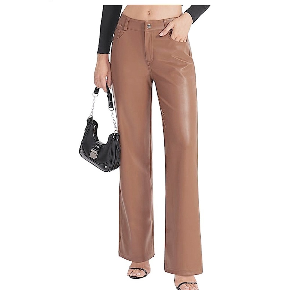 NWT- DKNY Straight soft 
Faux leather & Tan Cream 
High Rise JEANS